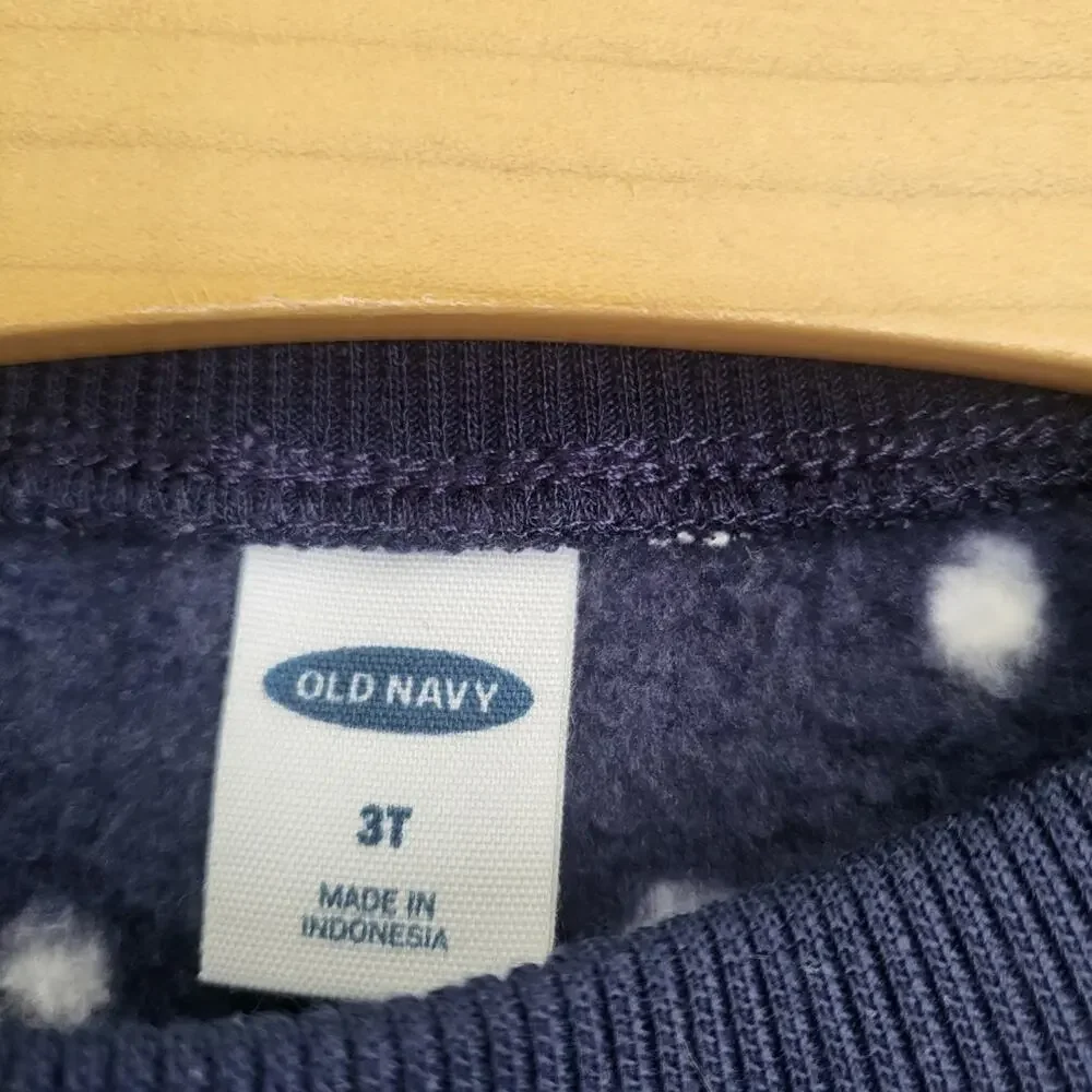 Bundle 3T Old Navy fleece dress and footed pajamas